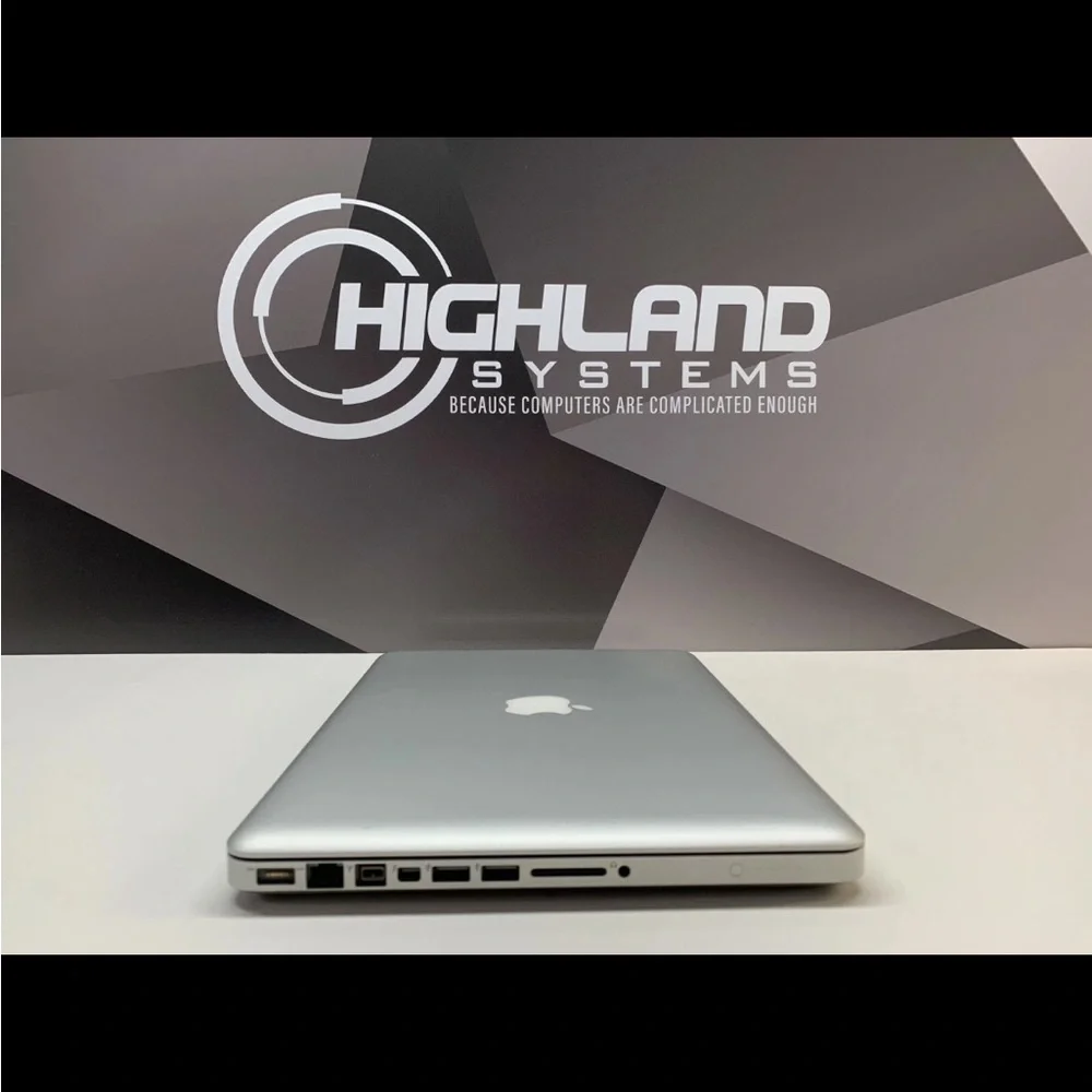 Apple MacBook in Sleek Silver